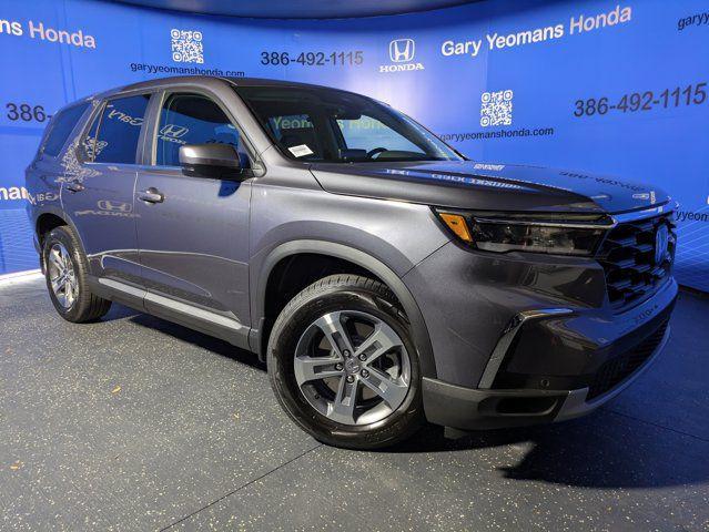 new 2025 Honda Pilot car, priced at $44,680