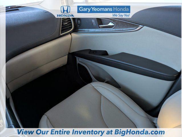 used 2020 Lincoln Nautilus car, priced at $22,000