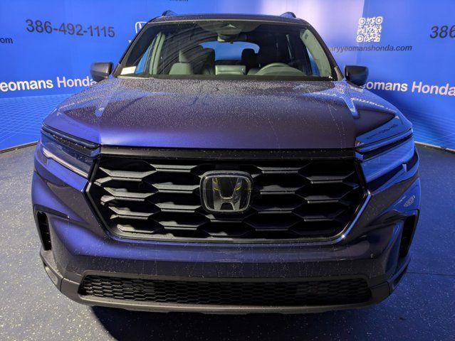 new 2025 Honda Pilot car, priced at $40,817