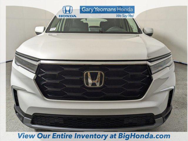 new 2025 Honda Pilot car, priced at $48,405