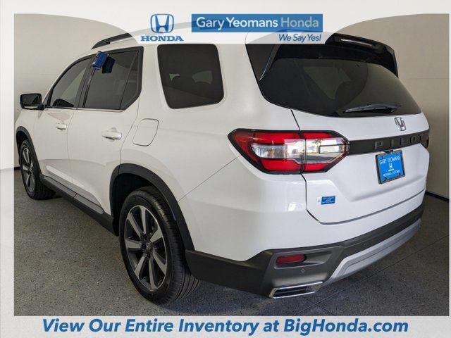 new 2025 Honda Pilot car, priced at $48,405
