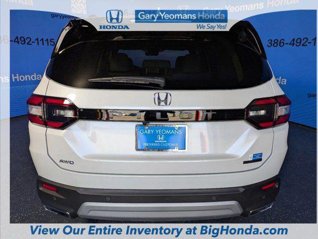 new 2025 Honda Pilot car, priced at $51,235