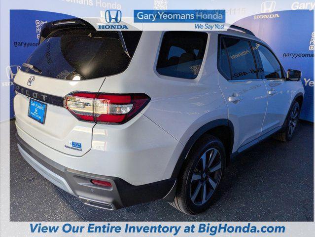 new 2025 Honda Pilot car, priced at $51,235