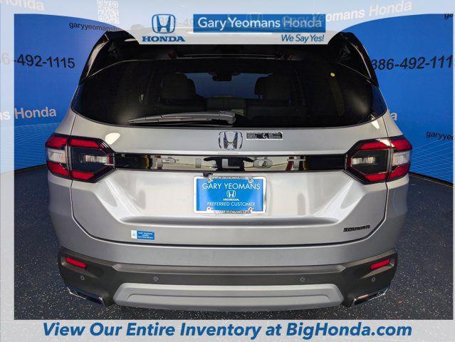 new 2025 Honda Pilot car, priced at $50,850