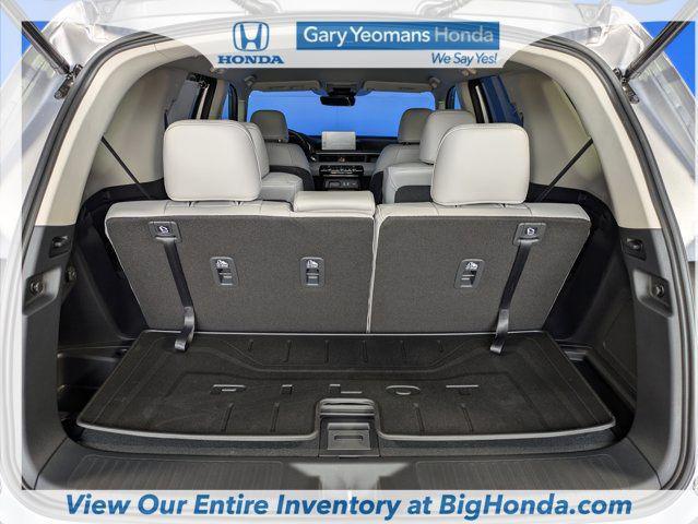 new 2025 Honda Pilot car, priced at $46,050