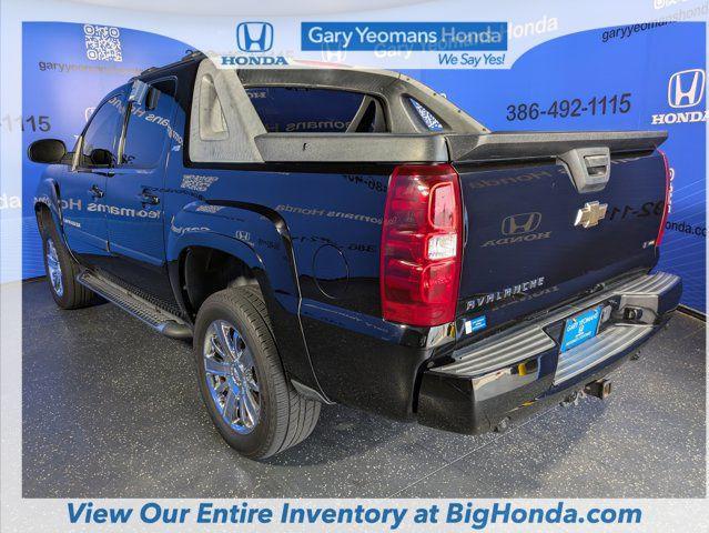 used 2009 Chevrolet Avalanche car, priced at $19,500