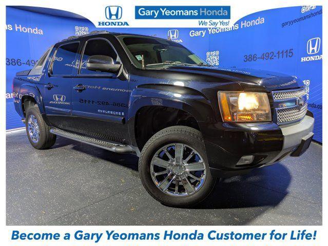 used 2009 Chevrolet Avalanche car, priced at $19,500