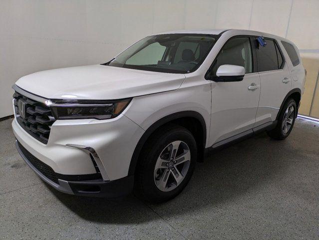 new 2025 Honda Pilot car, priced at $46,253