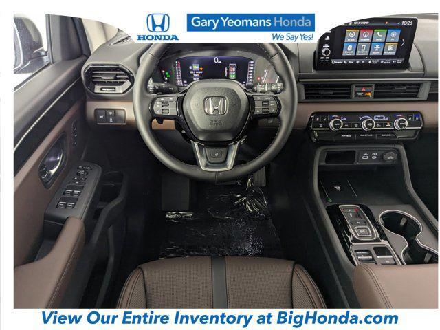 new 2025 Honda Pilot car, priced at $54,520