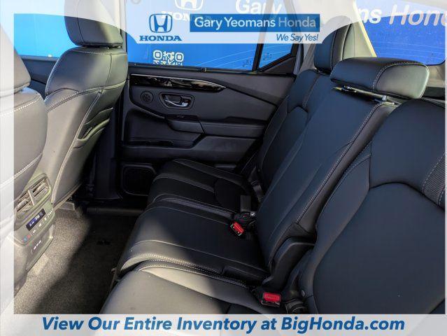 new 2025 Honda Pilot car, priced at $54,255