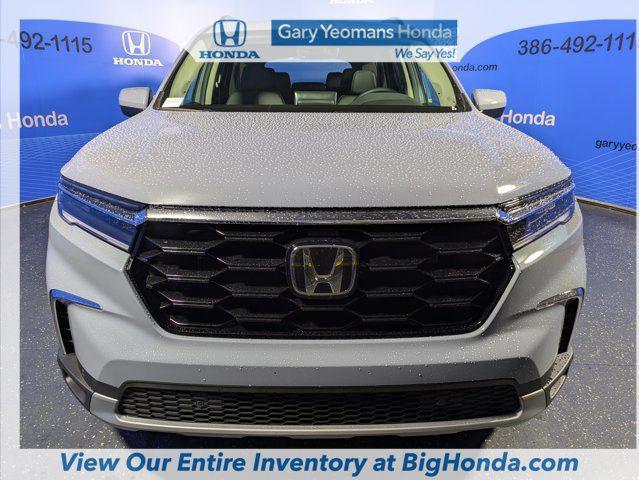 new 2025 Honda Pilot car, priced at $54,255