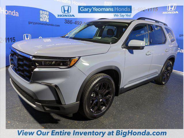 new 2025 Honda Pilot car, priced at $49,855