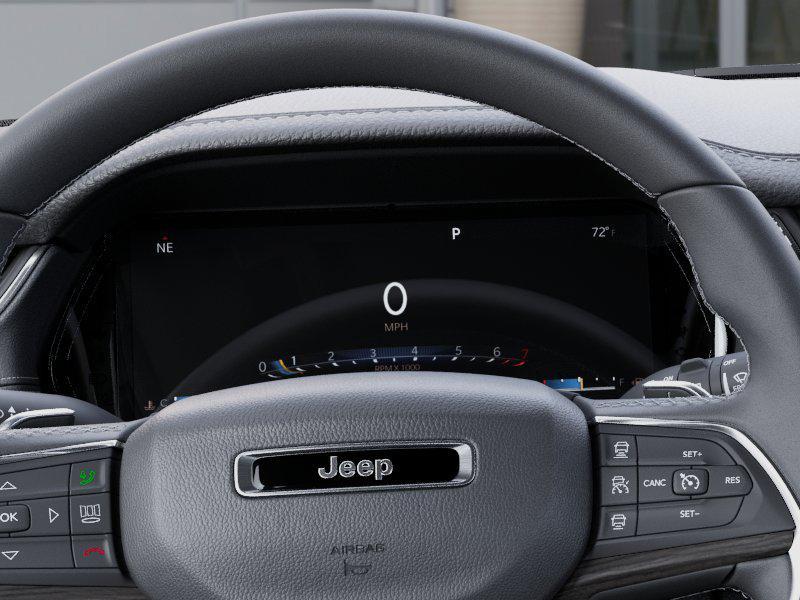 new 2025 Jeep Grand Cherokee car, priced at $46,900