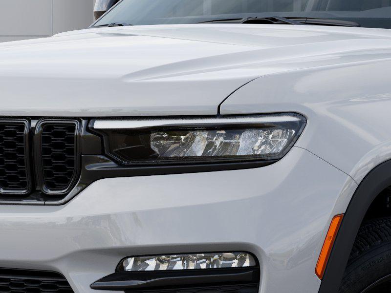 new 2025 Jeep Grand Cherokee car, priced at $52,140