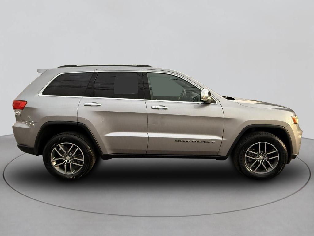 used 2017 Jeep Grand Cherokee car, priced at $18,333