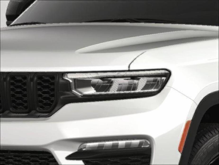 new 2025 Jeep Grand Cherokee car, priced at $52,365