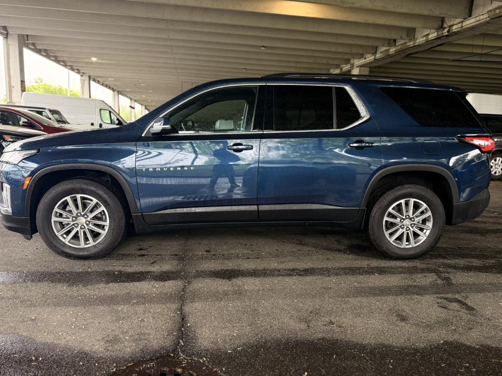 used 2022 Chevrolet Traverse car, priced at $28,988