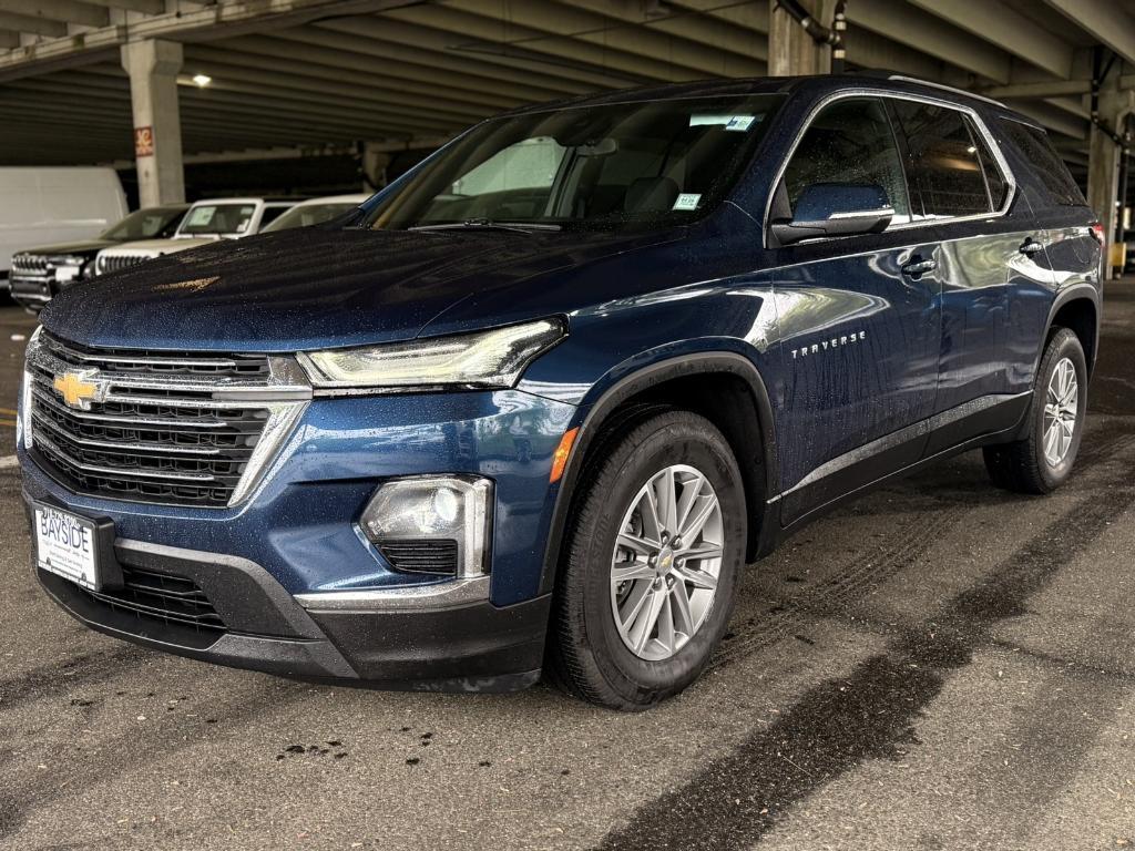 used 2022 Chevrolet Traverse car, priced at $29,988