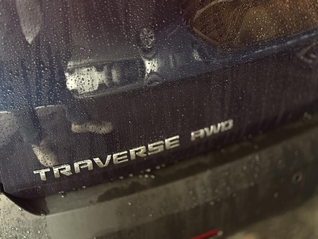 used 2022 Chevrolet Traverse car, priced at $28,988