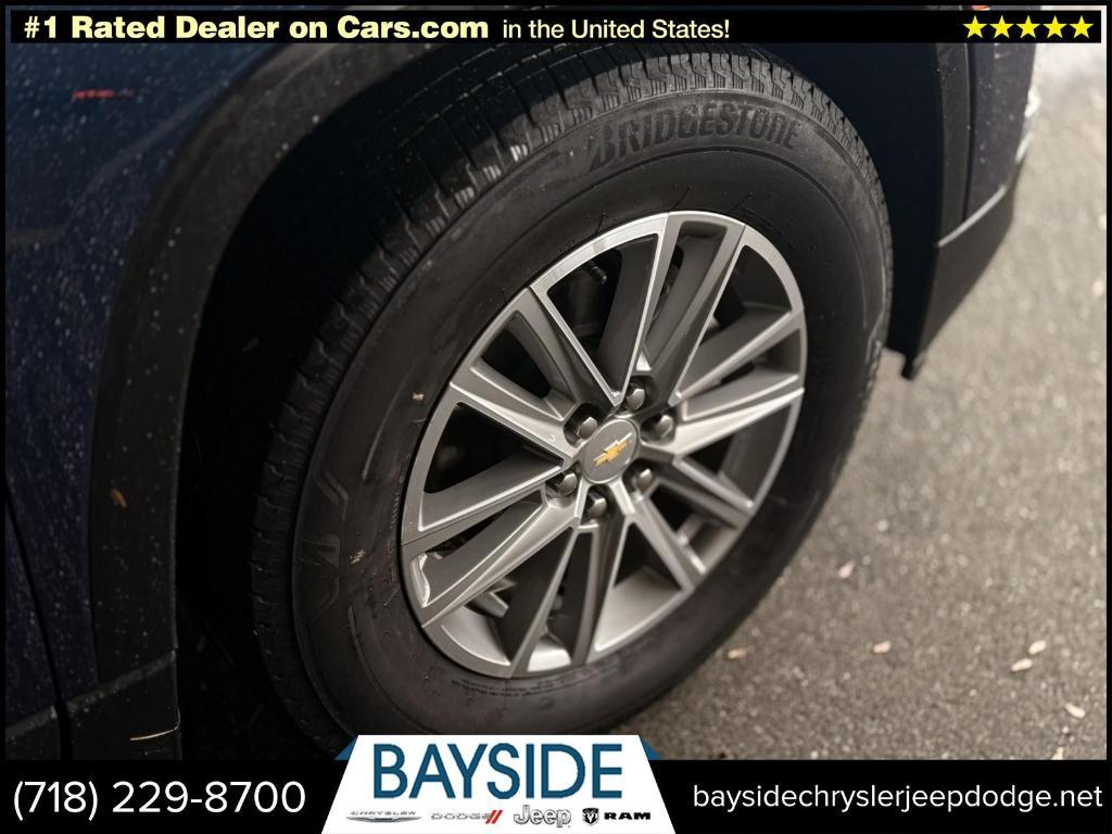used 2022 Chevrolet Traverse car, priced at $27,888