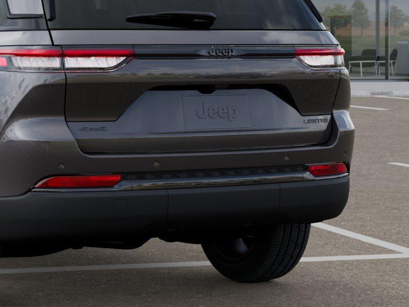 new 2025 Jeep Grand Cherokee car, priced at $52,735