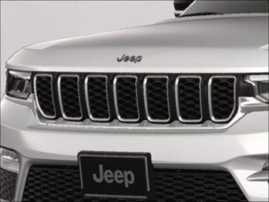 new 2025 Jeep Grand Cherokee car, priced at $49,640