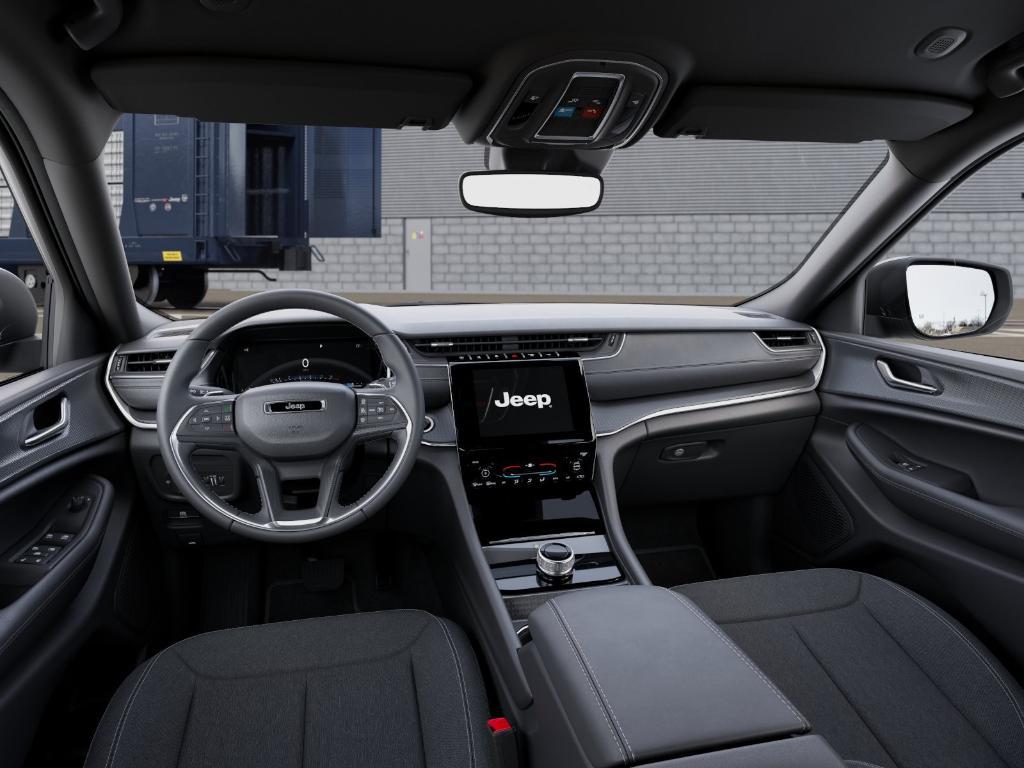 new 2025 Jeep Grand Cherokee car, priced at $41,625