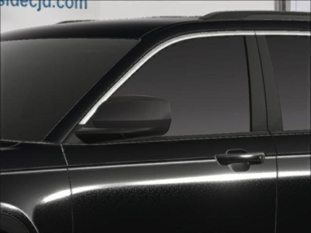 new 2025 Jeep Grand Cherokee car, priced at $41,625