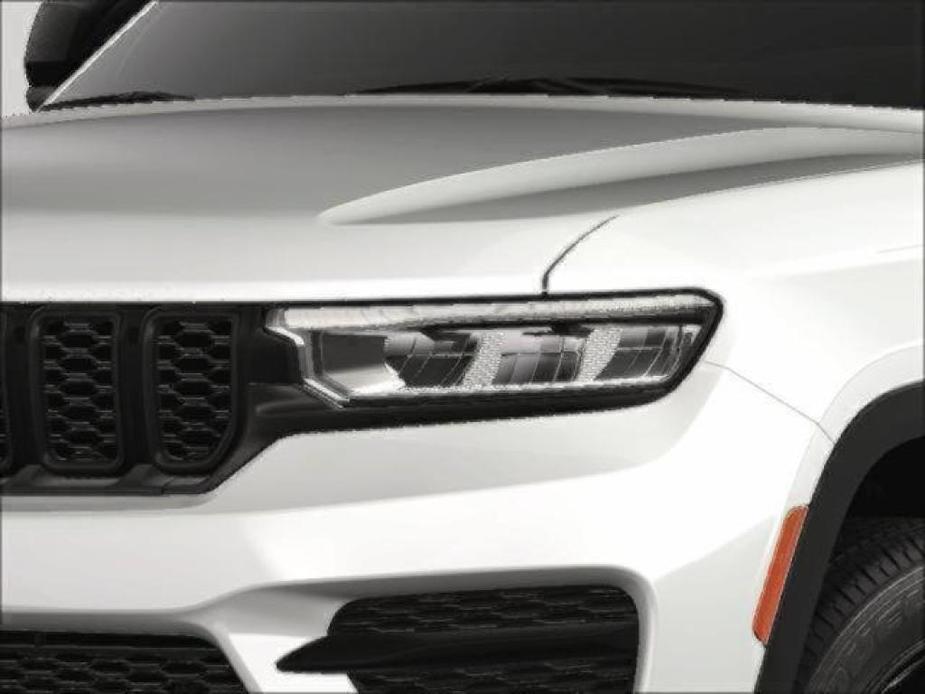 new 2024 Jeep Grand Cherokee car, priced at $49,005