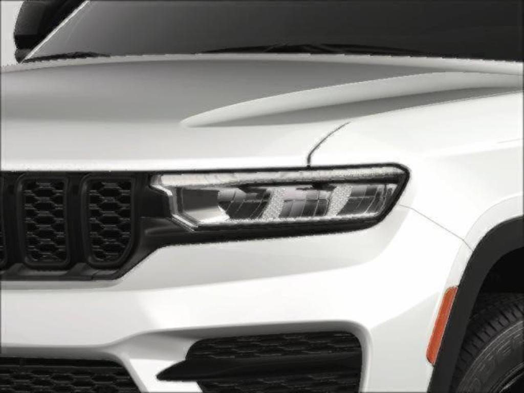 new 2024 Jeep Grand Cherokee car, priced at $49,005