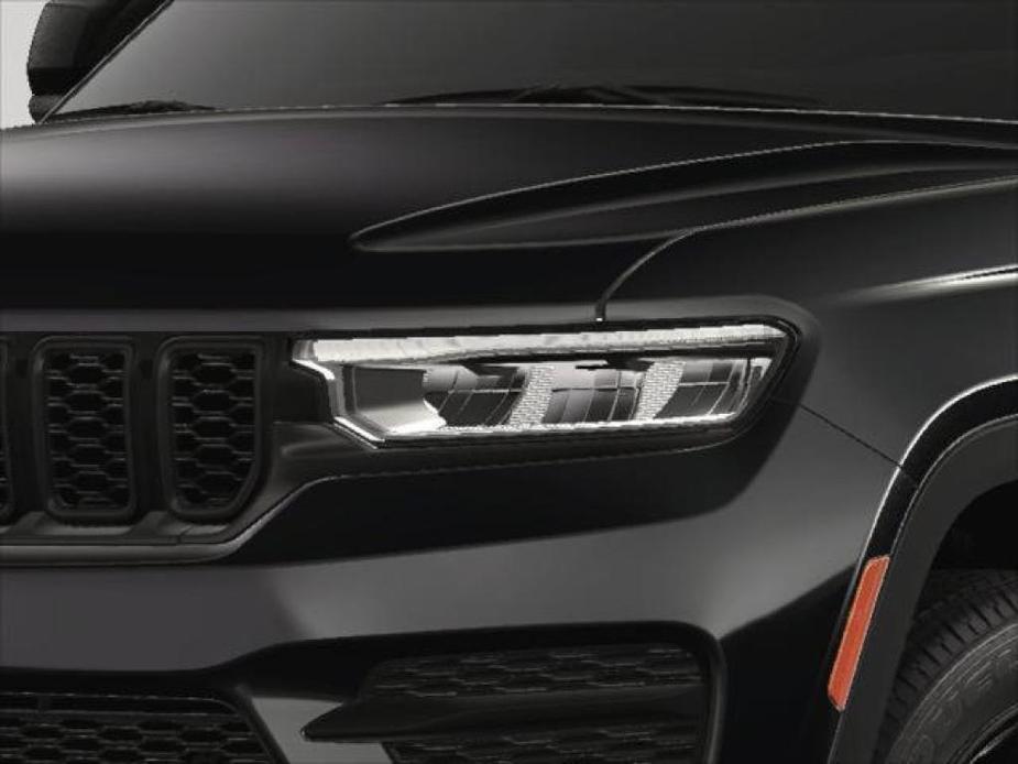 new 2025 Jeep Grand Cherokee car, priced at $48,600