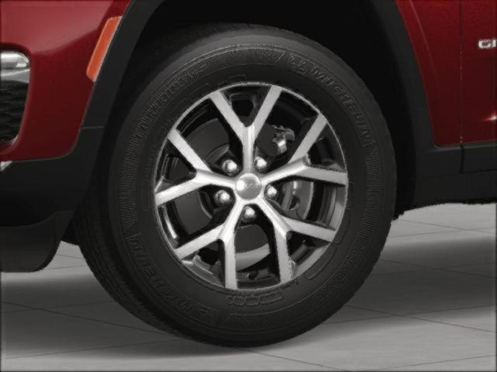 new 2025 Jeep Grand Cherokee car, priced at $47,495