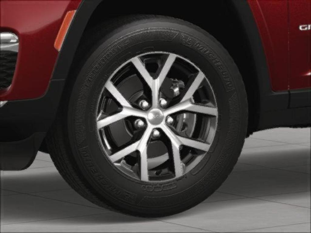 new 2025 Jeep Grand Cherokee car, priced at $47,495