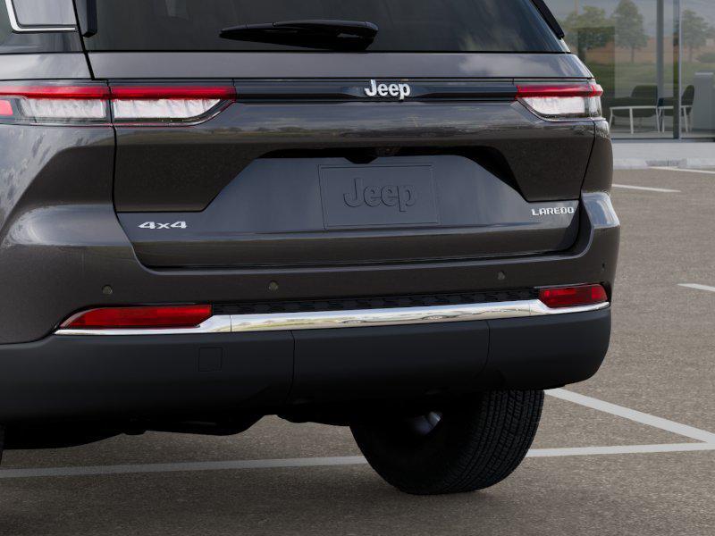 new 2025 Jeep Grand Cherokee car, priced at $44,170