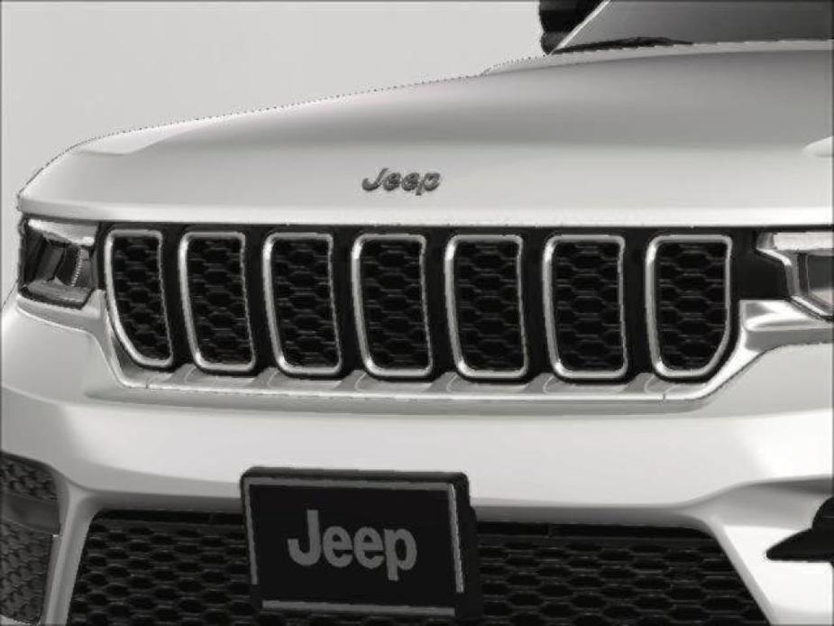 new 2025 Jeep Grand Cherokee car, priced at $41,255