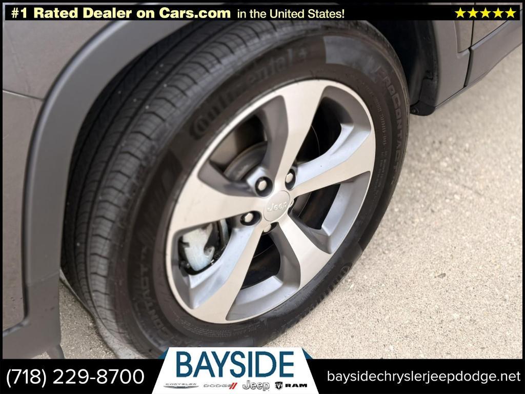 used 2022 Jeep Cherokee car, priced at $27,333
