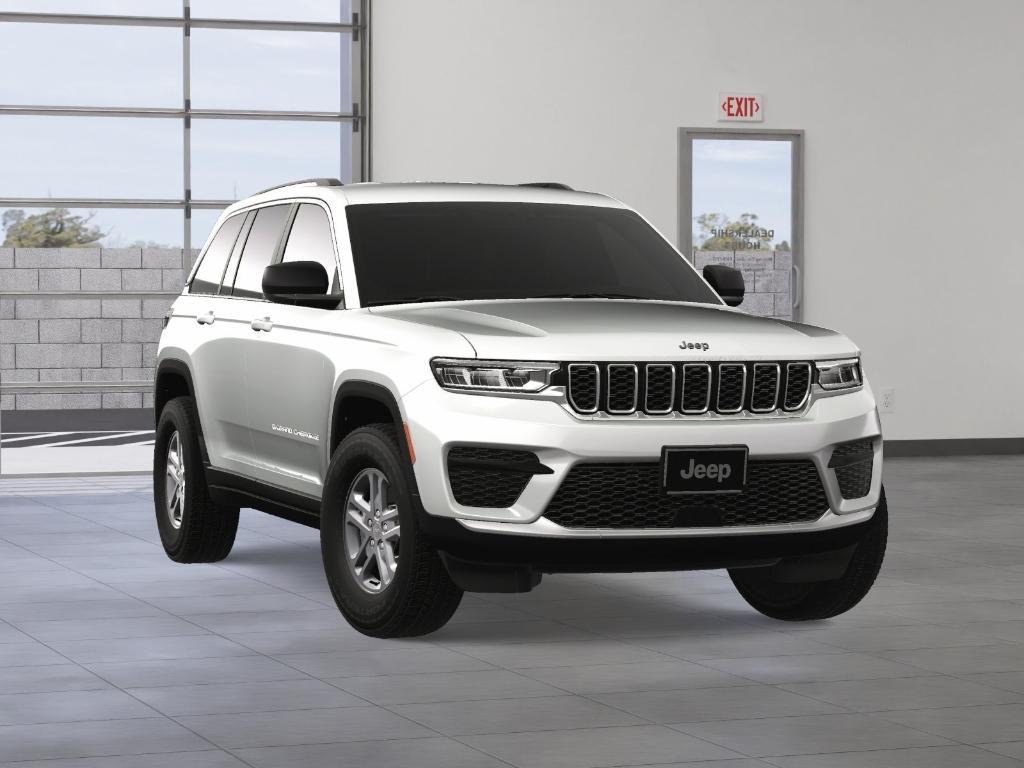 new 2025 Jeep Grand Cherokee car, priced at $41,030