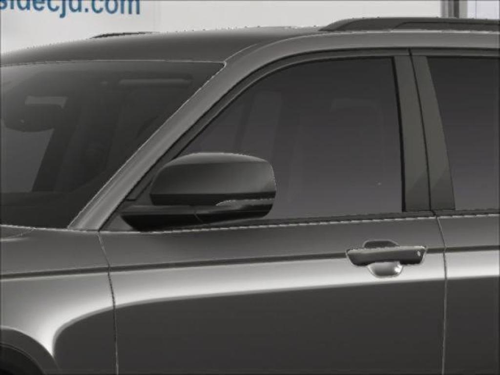 new 2025 Jeep Grand Cherokee car, priced at $52,735