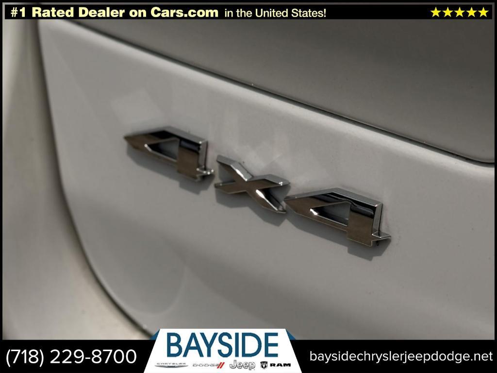 used 2022 Jeep Grand Cherokee car, priced at $28,777