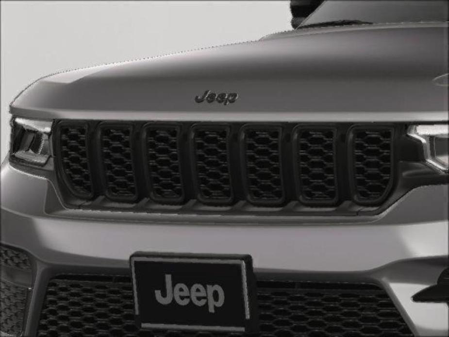 new 2025 Jeep Grand Cherokee car, priced at $48,600