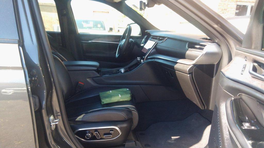 used 2021 Jeep Grand Cherokee L car, priced at $34,777