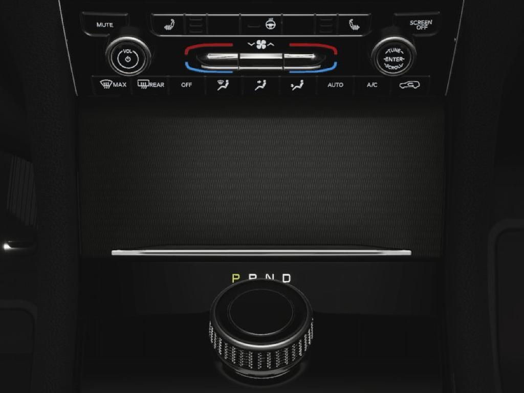 new 2025 Jeep Grand Cherokee car, priced at $48,375