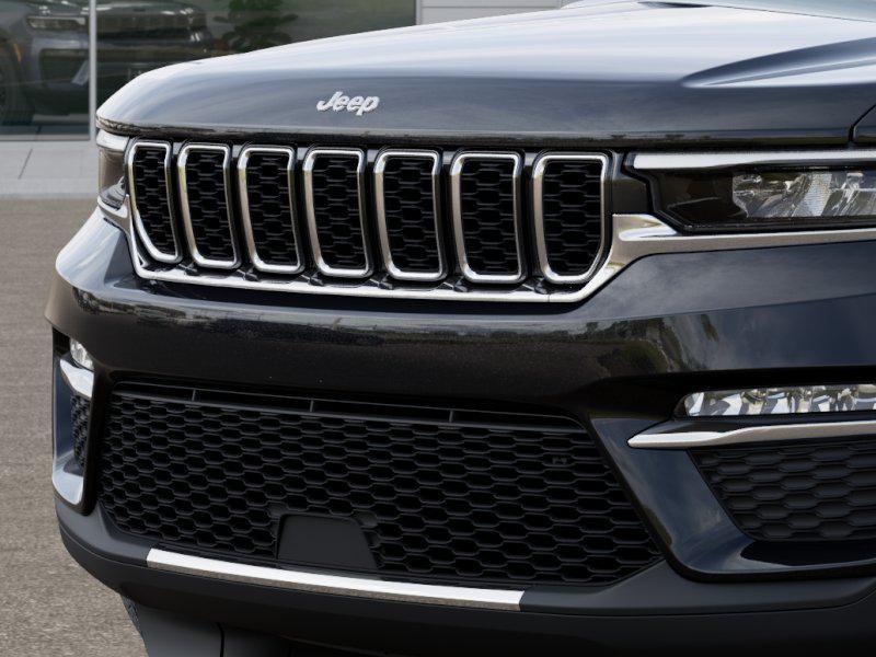 new 2025 Jeep Grand Cherokee car, priced at $50,010