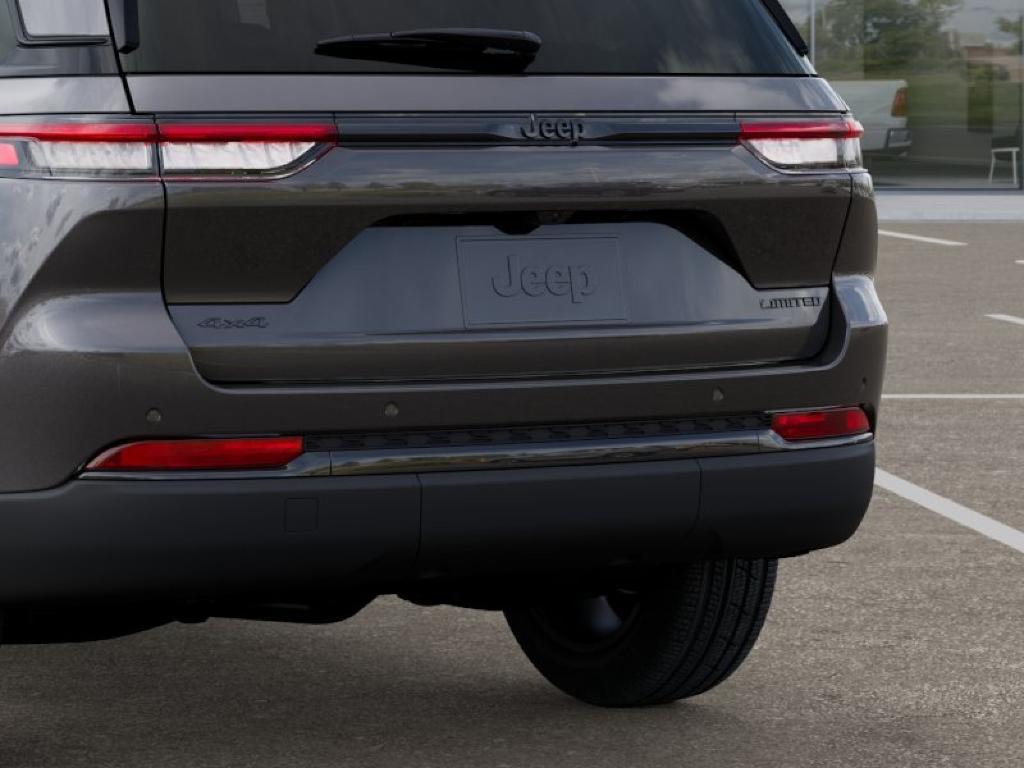 new 2025 Jeep Grand Cherokee car, priced at $52,735