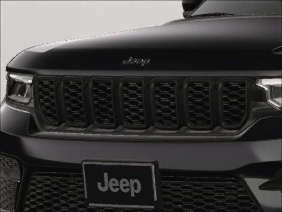 new 2025 Jeep Grand Cherokee car, priced at $48,600