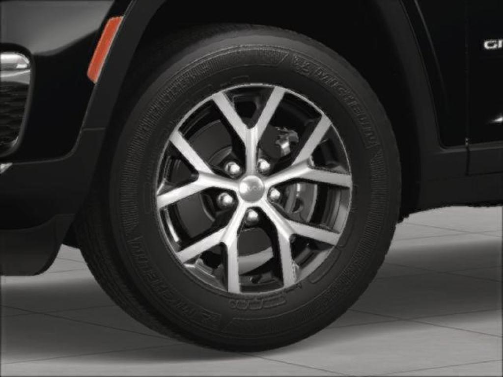new 2025 Jeep Grand Cherokee car, priced at $47,495
