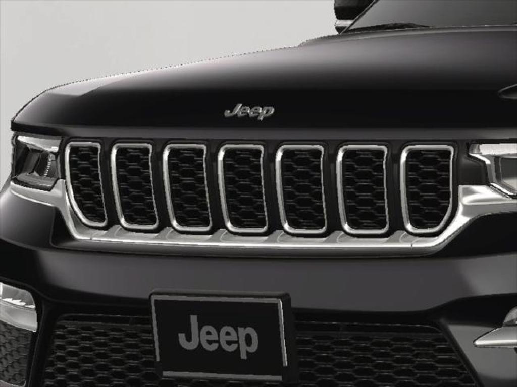 new 2025 Jeep Grand Cherokee car, priced at $47,495