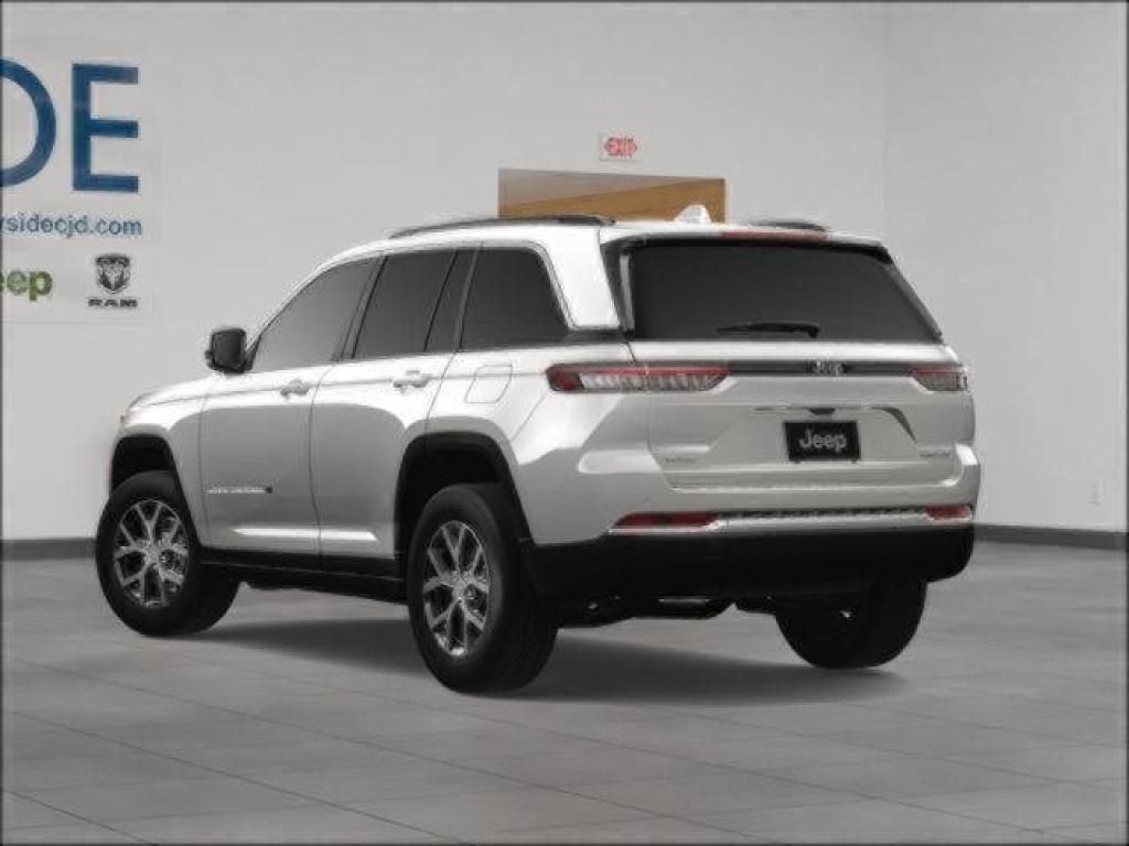 new 2025 Jeep Grand Cherokee car, priced at $46,900