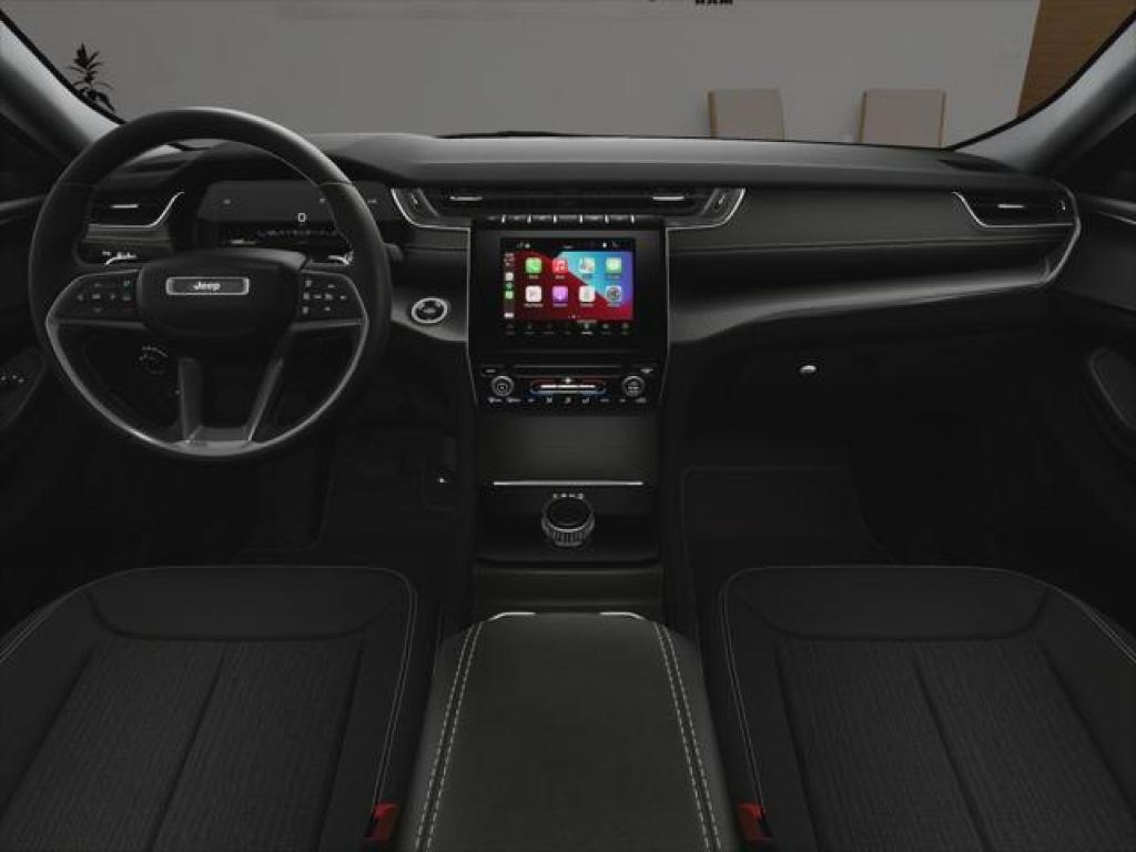 new 2025 Jeep Grand Cherokee car, priced at $42,800