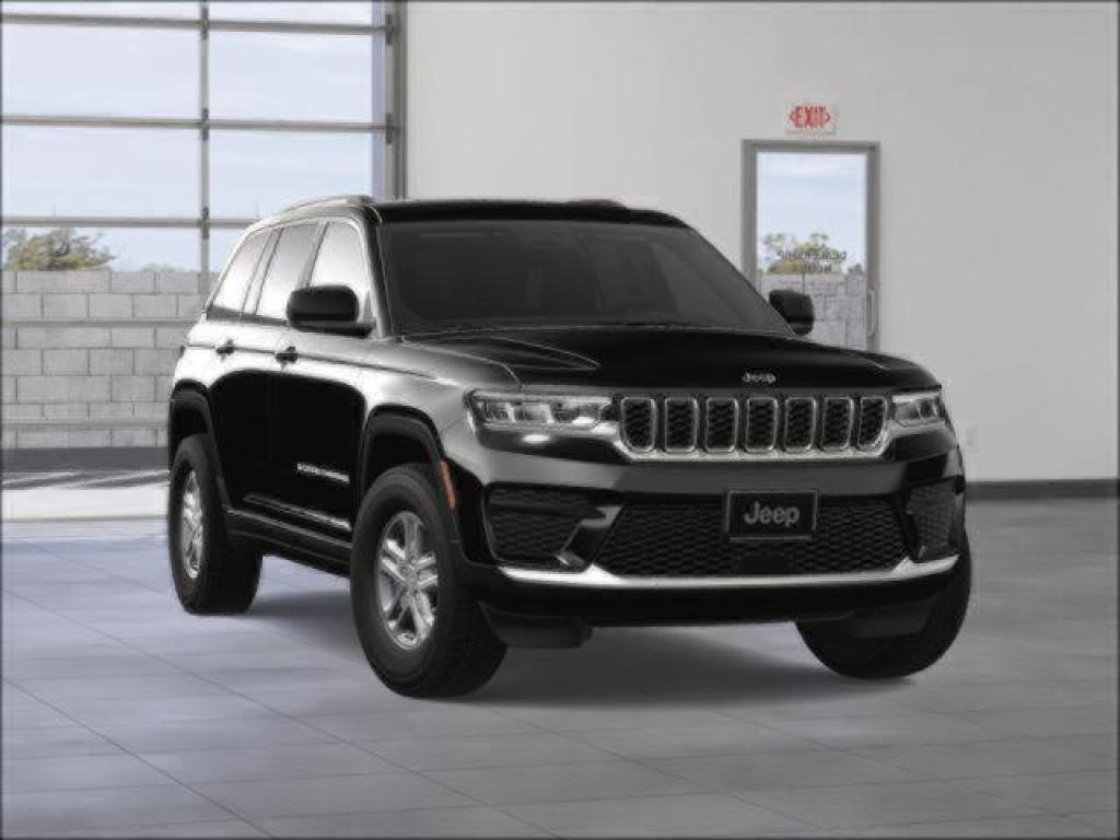 new 2025 Jeep Grand Cherokee car, priced at $41,625